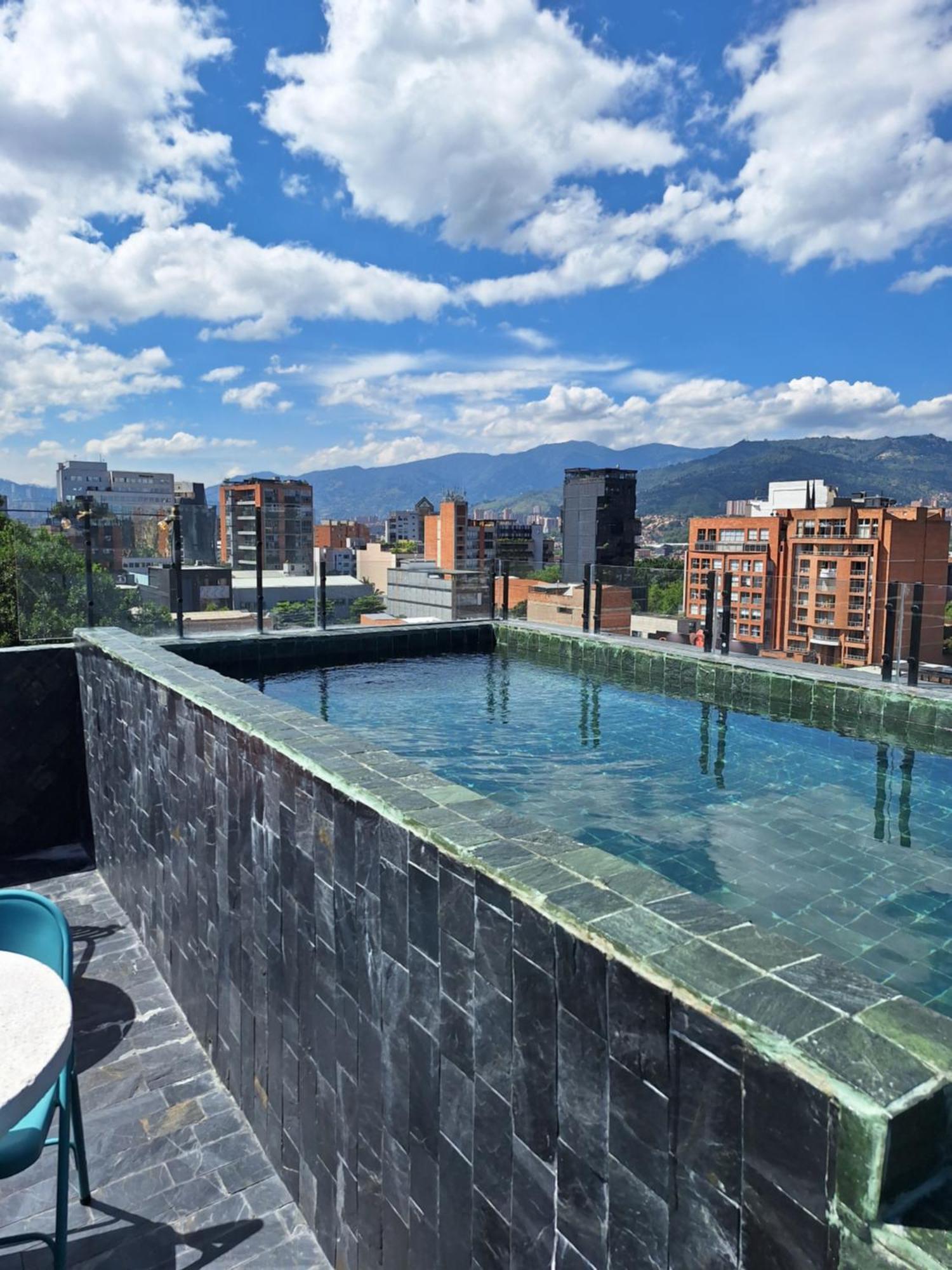 Hotel Zelva Negra Medellin Ngoại thất bức ảnh